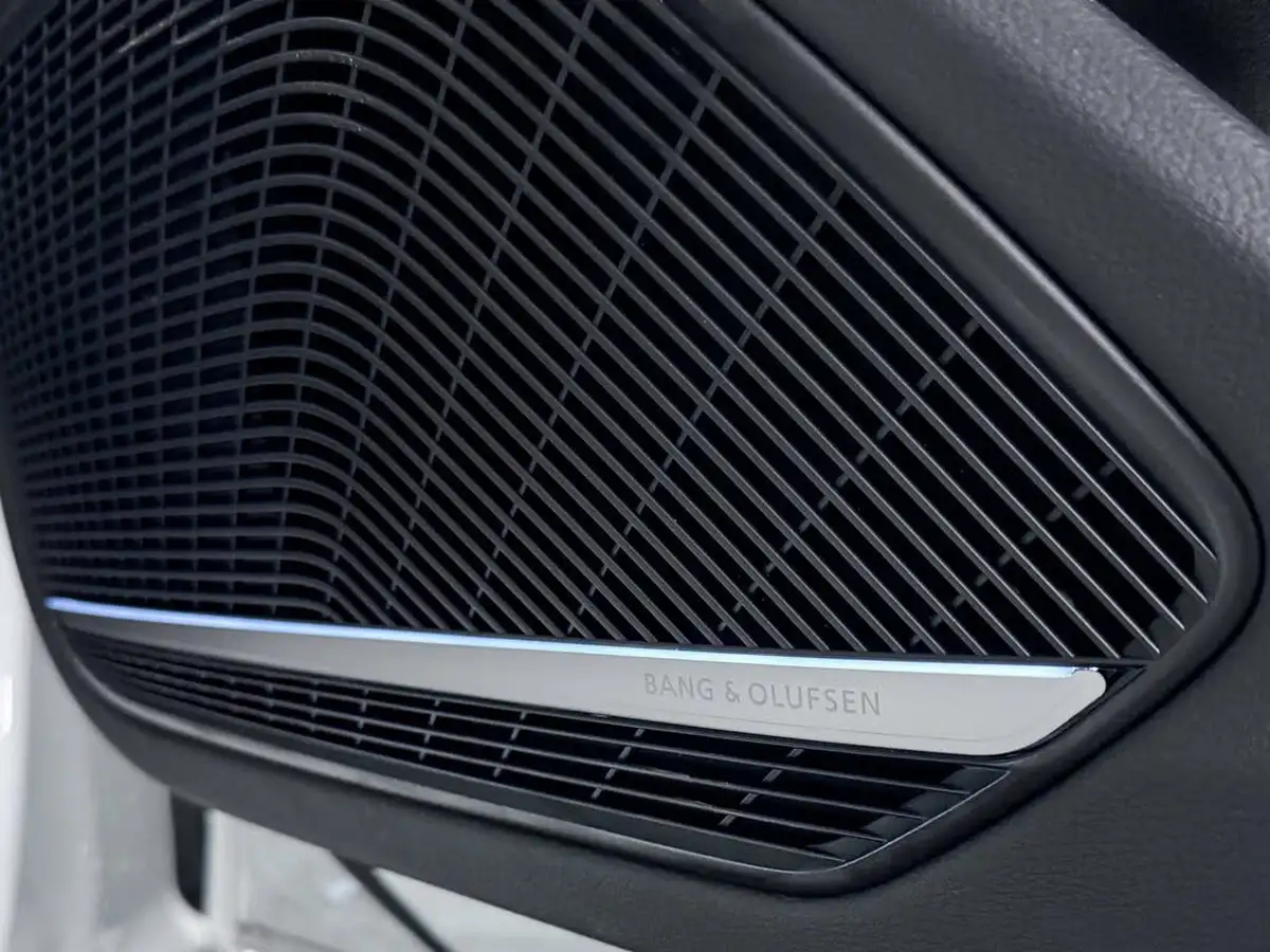 2023-audi-a4-20-40-tfsi-black-edition-big-17