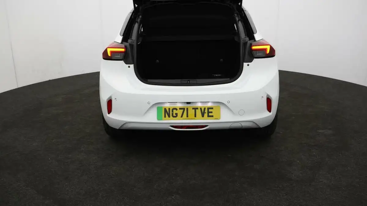 2021-vauxhall-corsa-e-elite-premium-big-16
