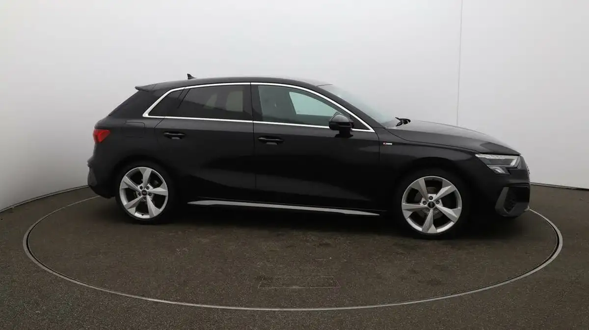 2022-audi-a3-15-35-tfsi-s-line-sportback-5d-tronic-big-41