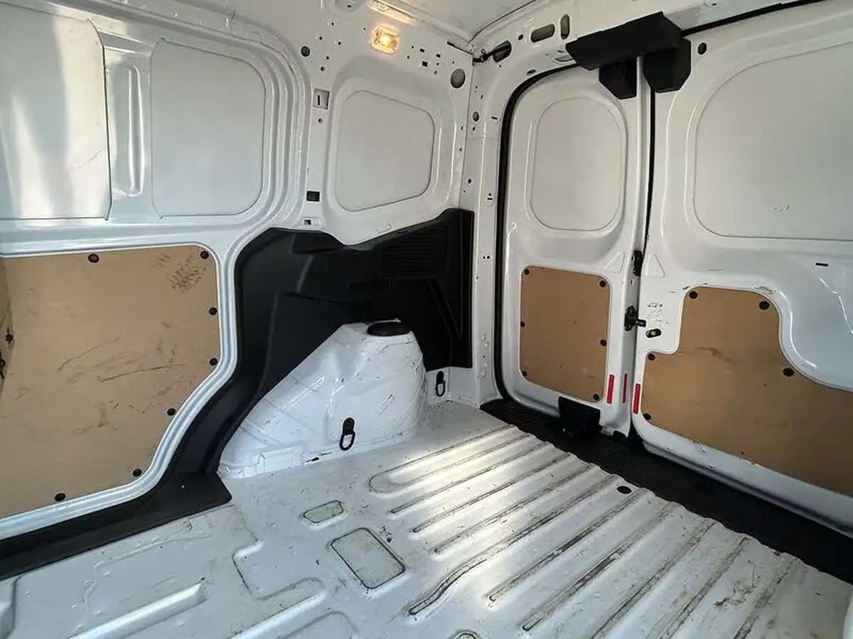 2018-ford-transit-courier-15tdci-trend-95pseu6-panel-big-9