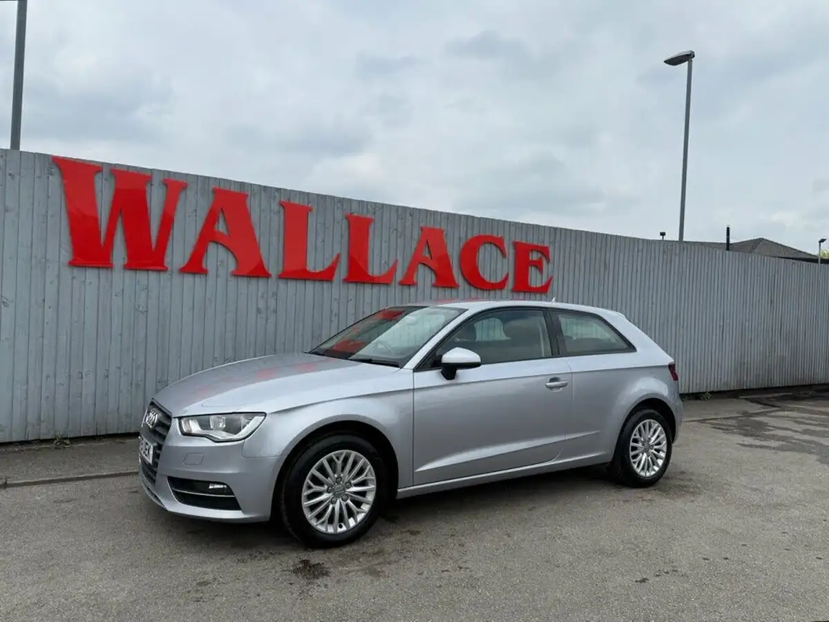 2015-audi-a3-16td-se-technik-hatchback-3d-big-8