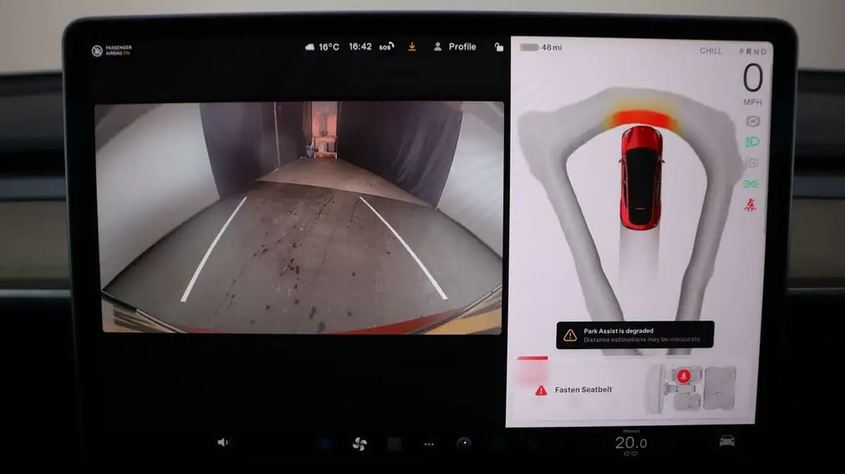 2023-tesla-model-y-e-long-range-big-24