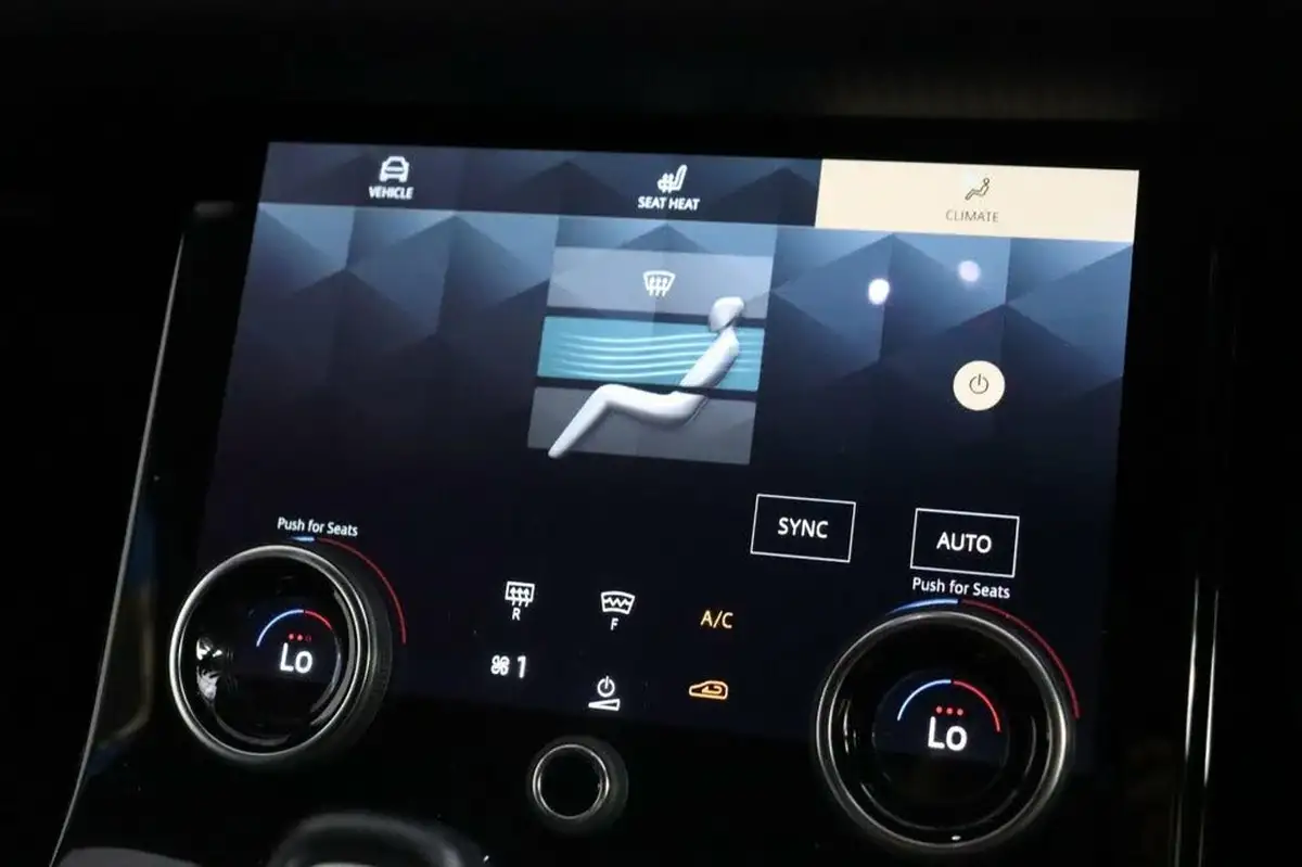 2021-land-rover-range-rover-evoque-15-p300e-r-dynamic-s-big-27