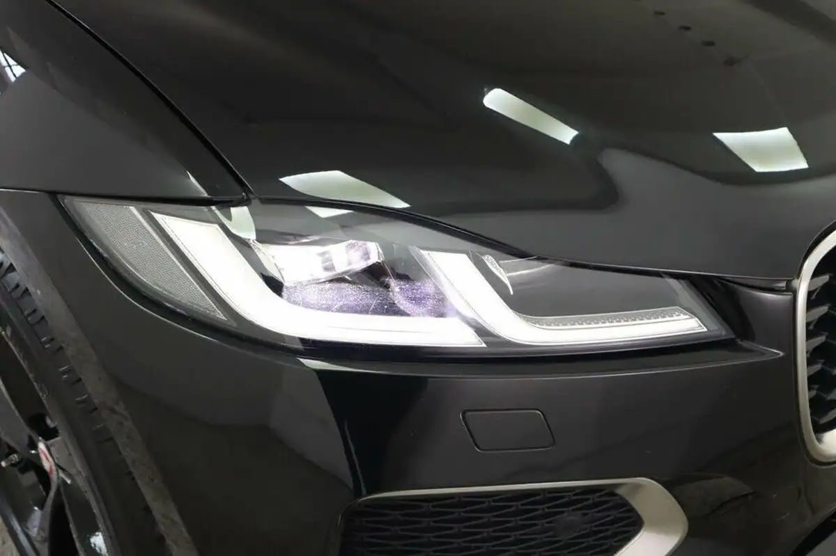 2021-jaguar-f-pace-20-p250-r-dynamic-s-big-39