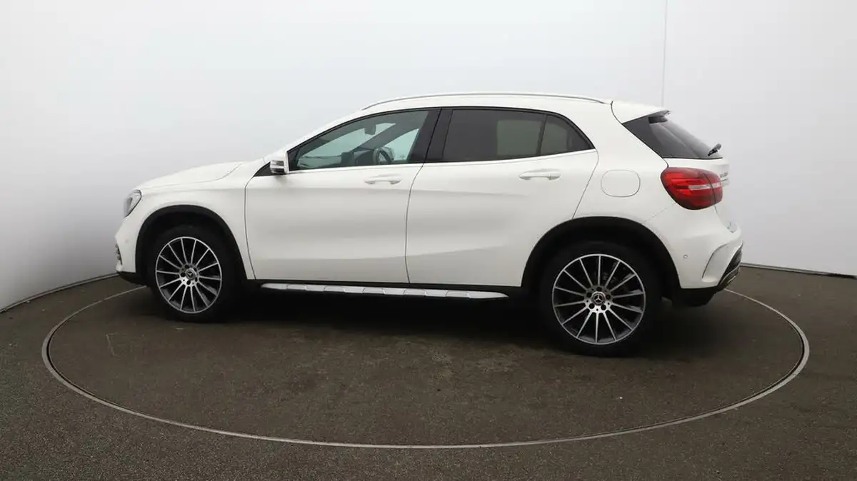 2019-mercedes-benz-gla-class-16-gla-200-amg-line-edition-7g-dct-big-49