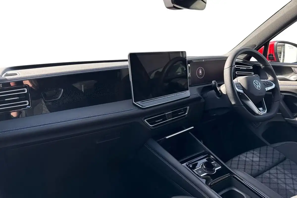 2024-volkswagen-tiguan-15-etsi-r-line-launch-edition-big-14