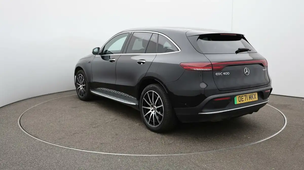 2022-mercedes-benz-eqc-e-eqc-400-amg-line-big-54