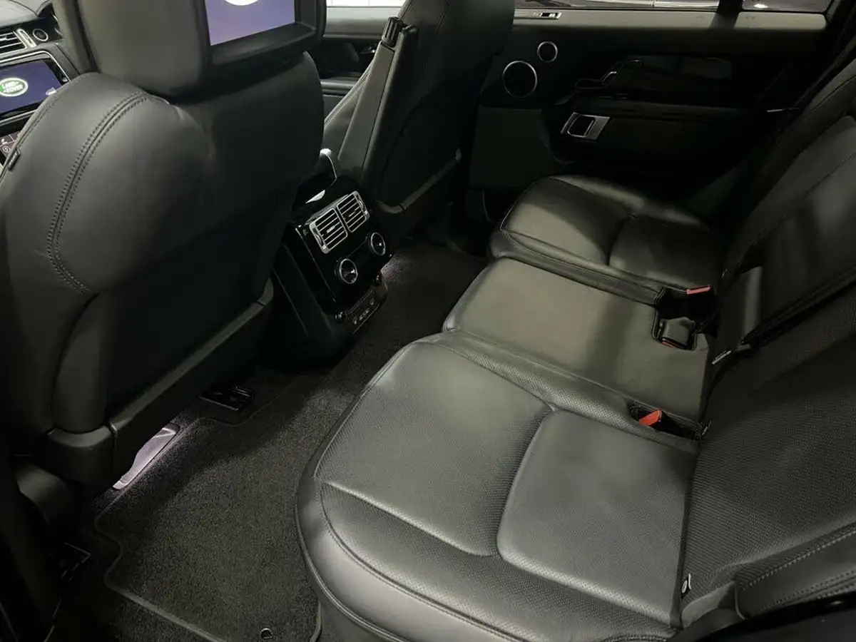 2018-land-rover-range-rover-30tdv6-vogue-big-25