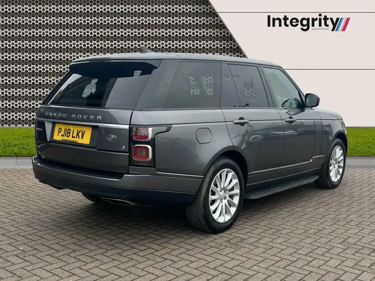2018-land-rover-range-rover-30tdv6-vogue-big-6