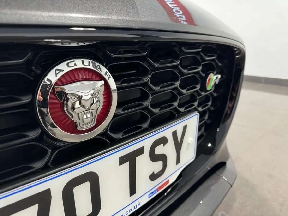 2020-jaguar-f-type-50-v8-sc-r-575ps-awd-convertible-big-26
