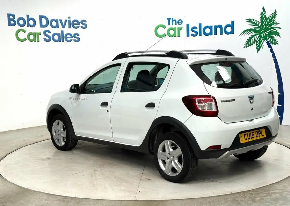 2015-dacia-sandero-stepway-09-ambiance-big-5