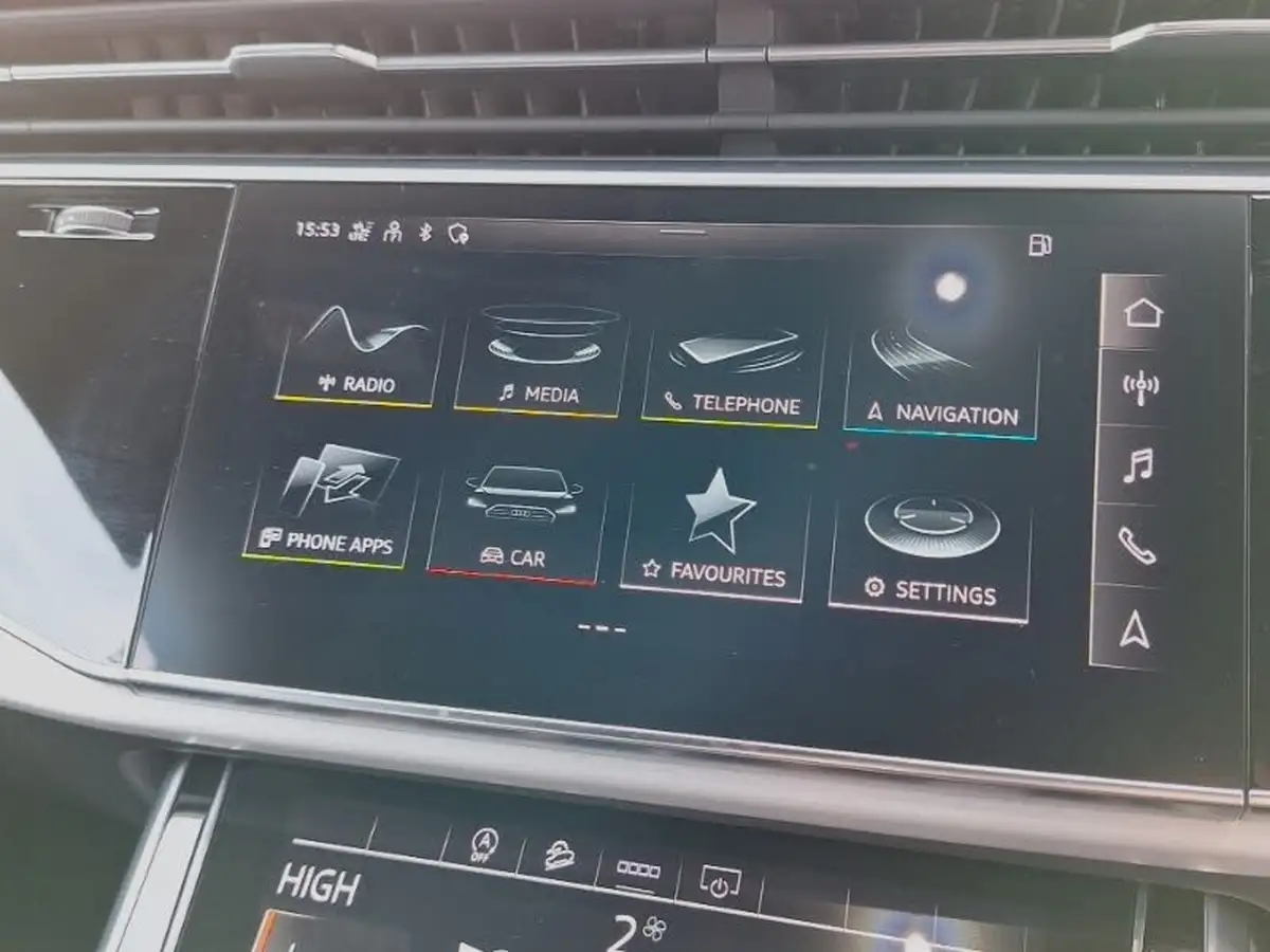 2021-audi-q8-30-55-tfsi-s-line-big-16