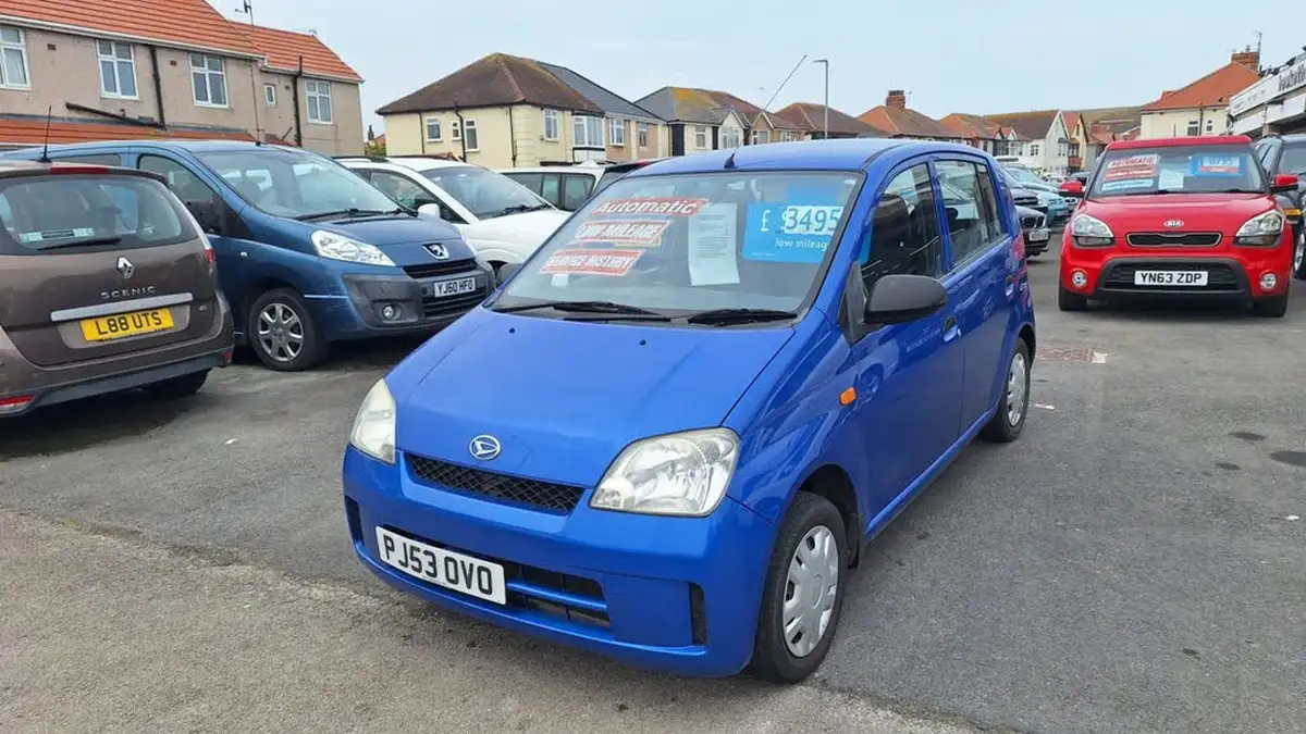 2003-daihatsu-charade-10-el-5d-auto-big-1