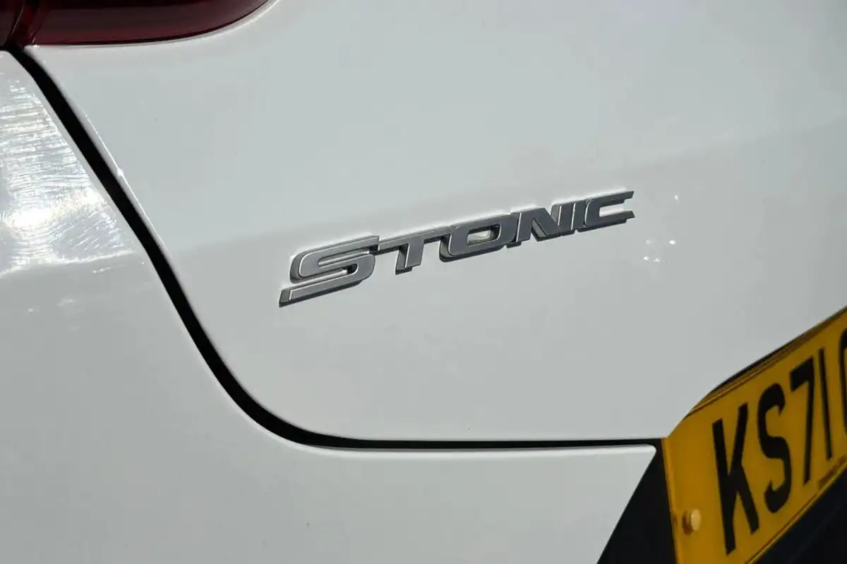 2022-kia-stonic-10-t-gdi-2-big-34