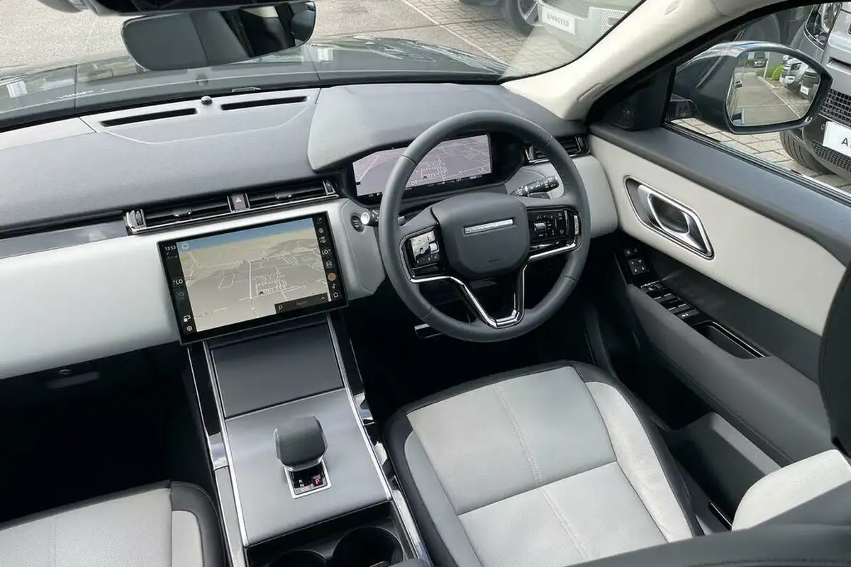 2024-land-rover-range-rover-velar-20-p400e-dynamic-se-big-17
