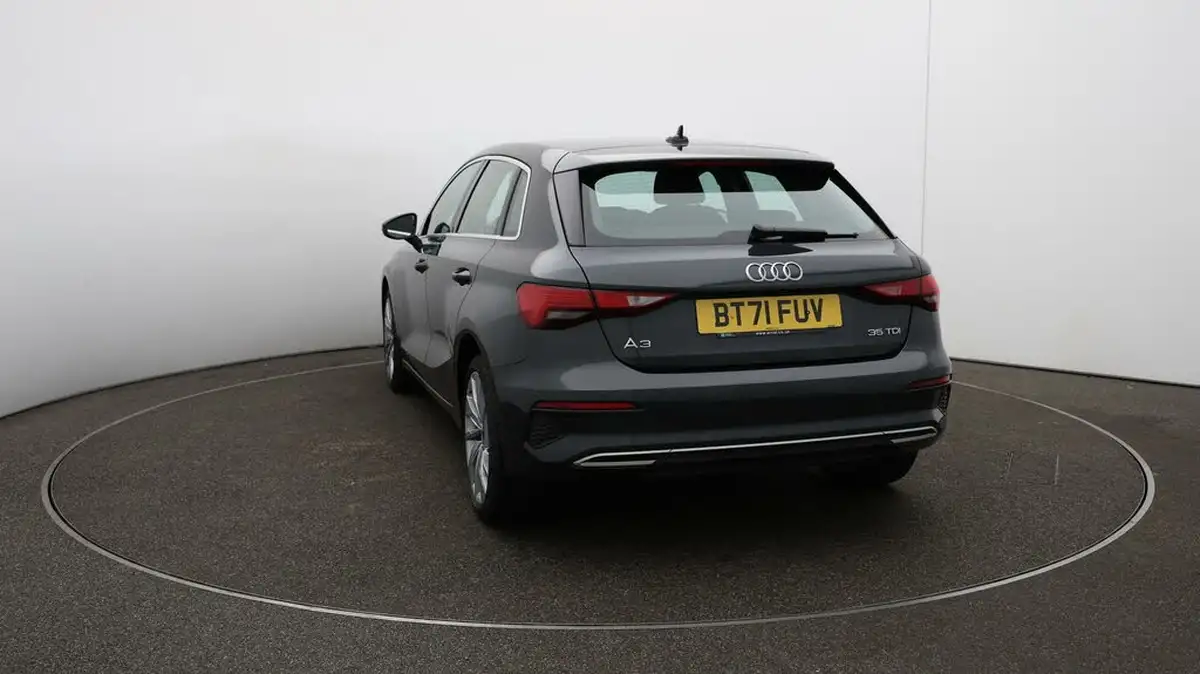 2021-audi-a3-20-35-tdi-sportback-5d-s-tronic-big-53