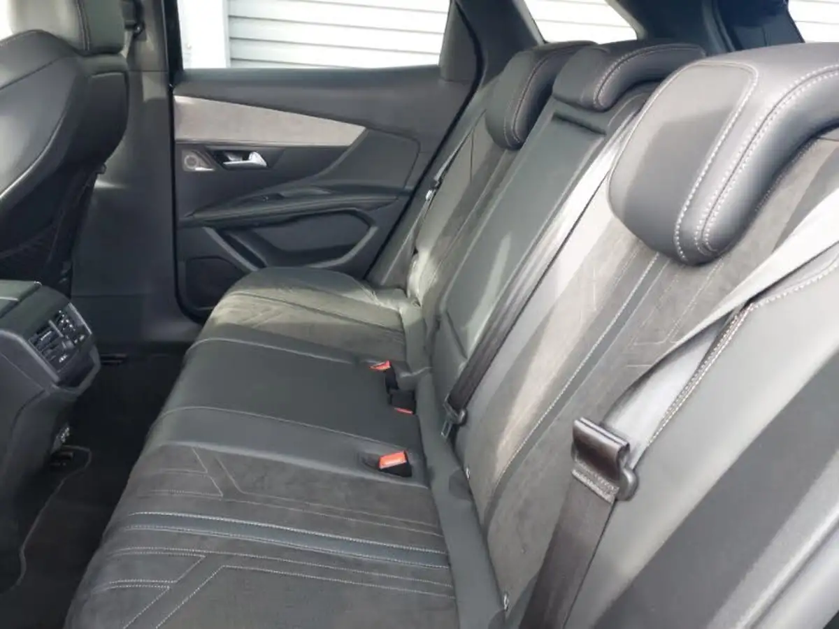 2021-peugeot-3008-suv-12-puretech-gt-premium-big-5