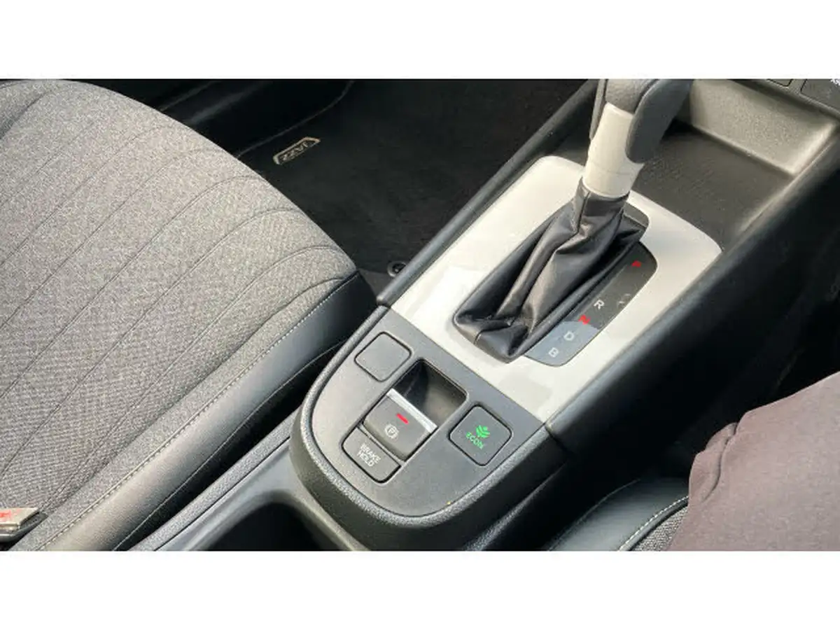 2021-honda-jazz-15-i-mmd-sr-109ps-big-33