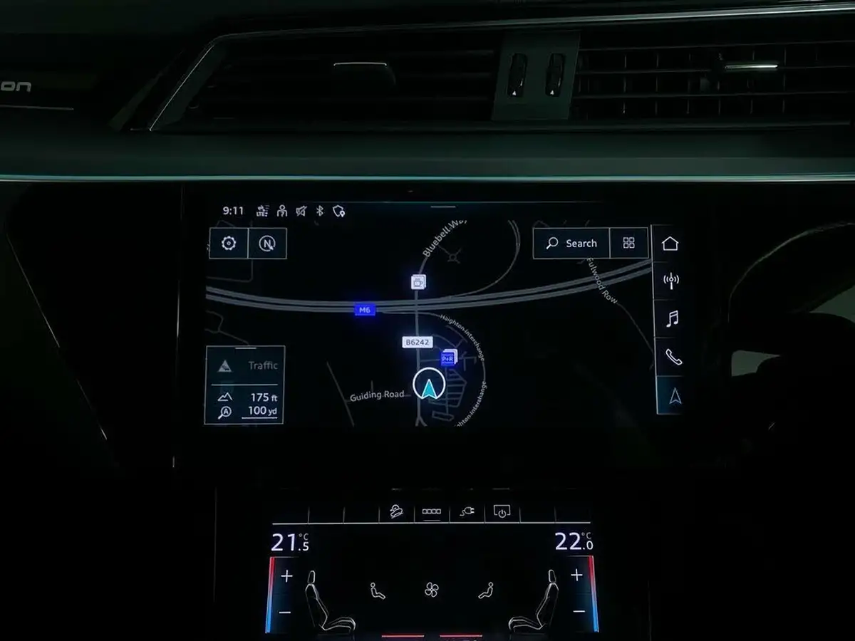 2021-audi-e-tron-50e-sport-station-wagon-big-19