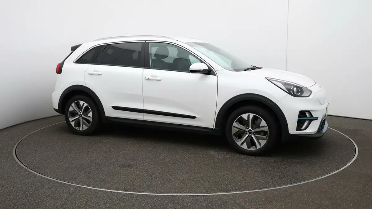 2022-kia-e-niro-ev-2-64-big-39