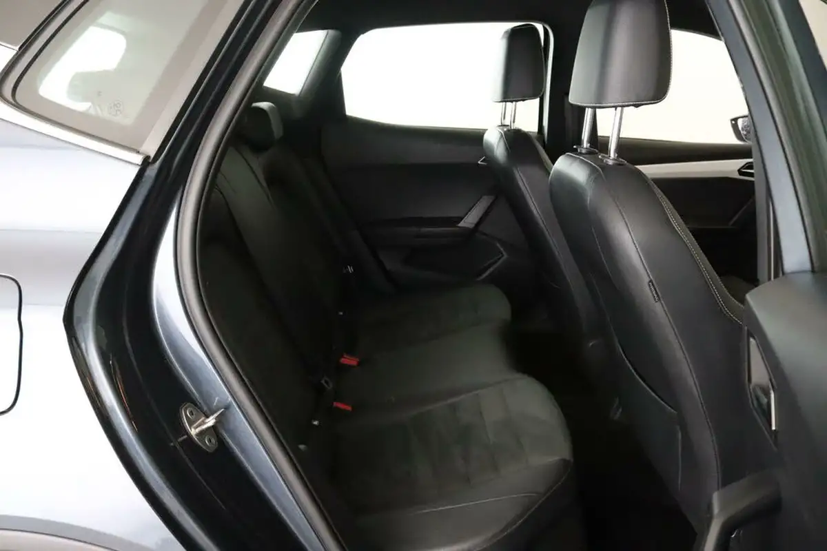 2021-seat-arona-10-tsi-xcellence-lux-110ps-dsg-big-11