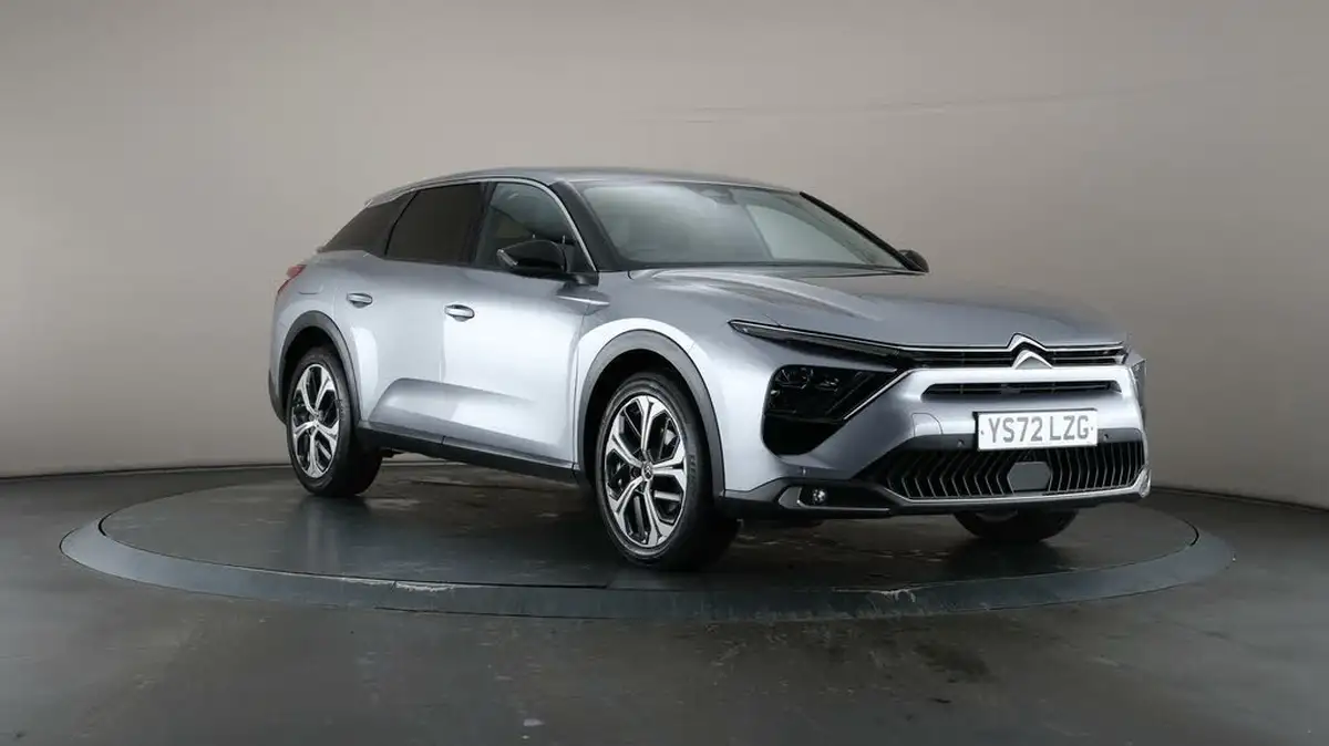 2022-citroen-c5-x-12-puretech-sense-plus-big-43