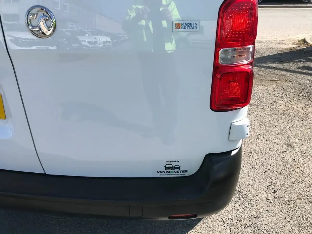 2021-vauxhall-vivaro-15td-2900-l1h1-dynamic-100pseu6d-big-37