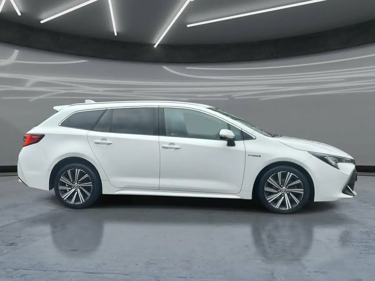 2021-toyota-corolla-18-vvt-i-design-trk-touring-sports-5d-big-6