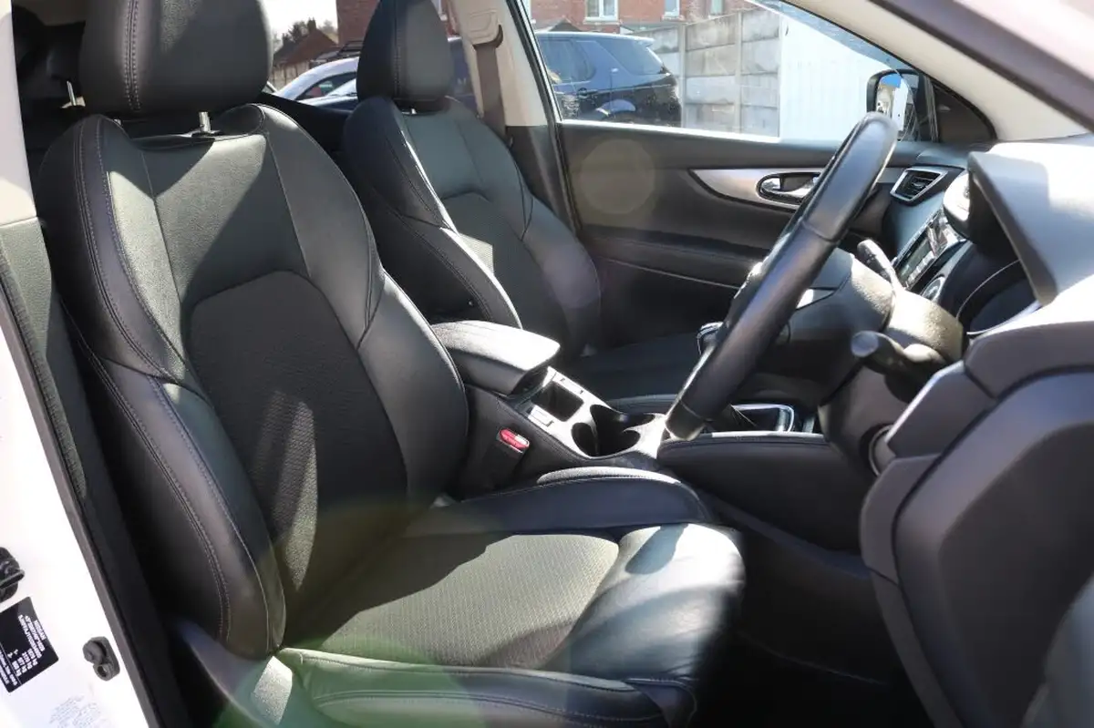 2019-nissan-qashqai-13-dig-t-tekna-140ps-big-23