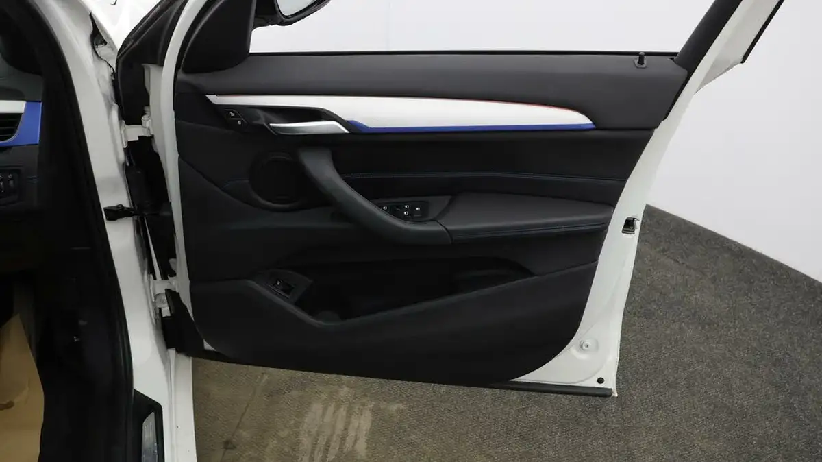 2020-bmw-x1-15-sdrive18i-m-sport-big-7