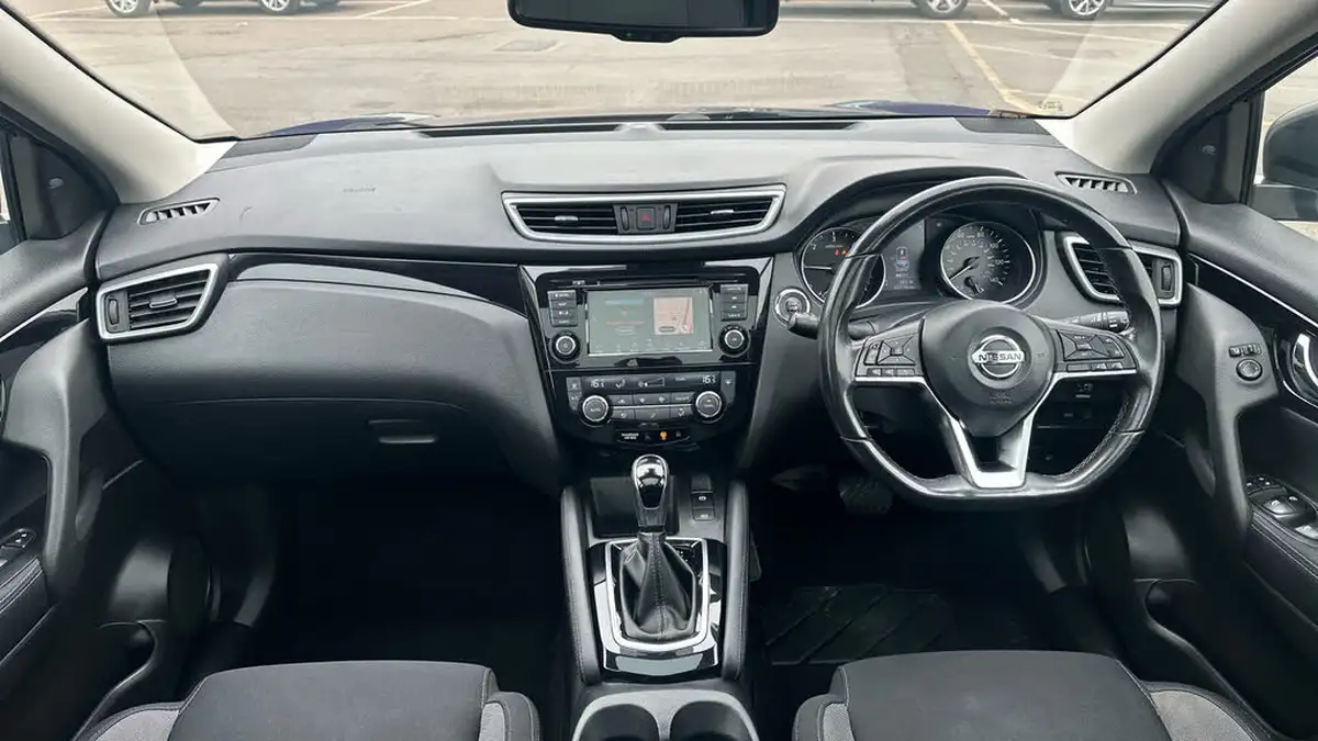 2020-nissan-qashqai-15dci-n-connecta-18in-alloys-dct-big-10