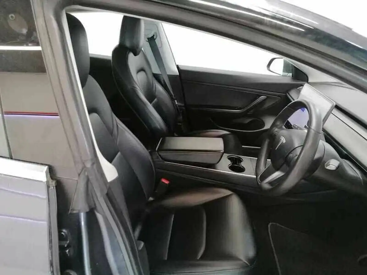 2019-tesla-model-3-e-long-range-4x4-big-11
