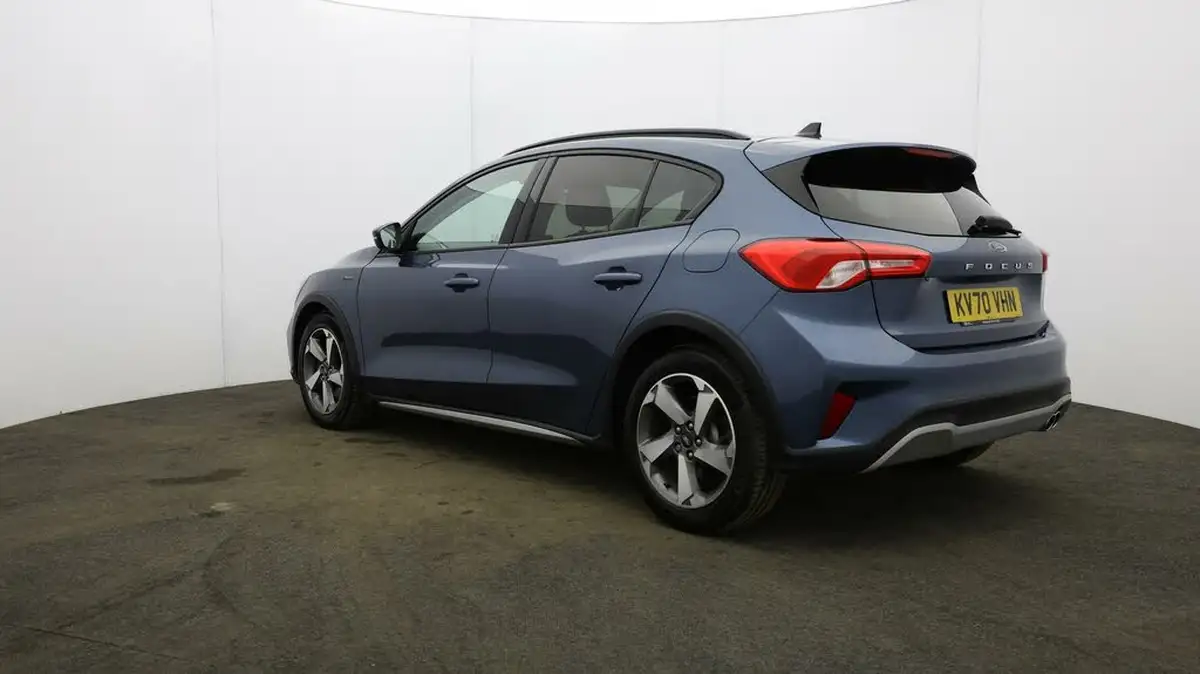 2020-ford-focus-15-active-hatchback-big-46