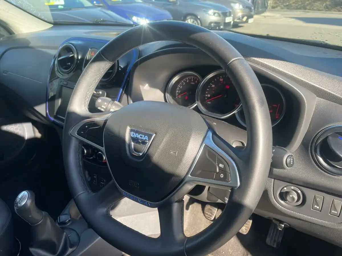 2021-dacia-sandero-stepway-09-tce-se-twenty-big-10