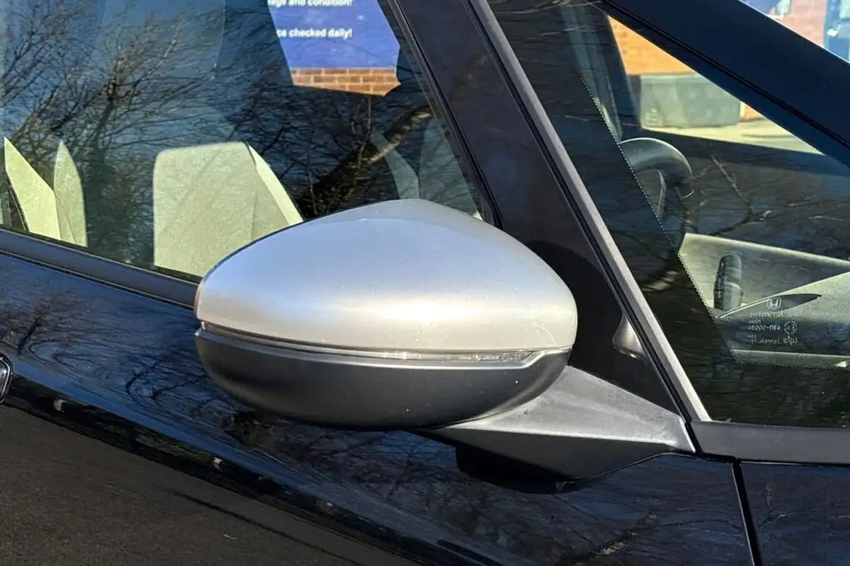2022-honda-jazz-15-i-mmd-ex-109ps-big-17