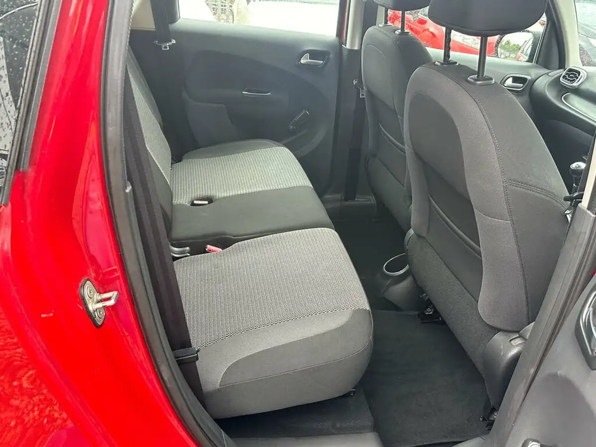 2014-citroen-c3-picasso-14-selection-big-20