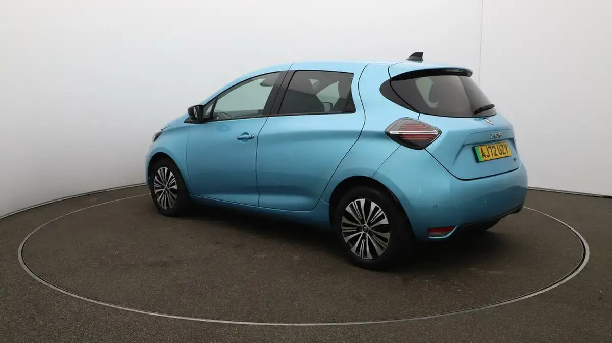 2023-renault-zoe-e-techno-boost-charge-big-5