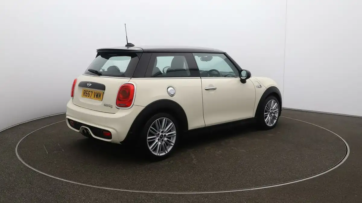 2017-mini-cooper-20-cooper-s-ss-hatchback-3d-sport-auto-big-46