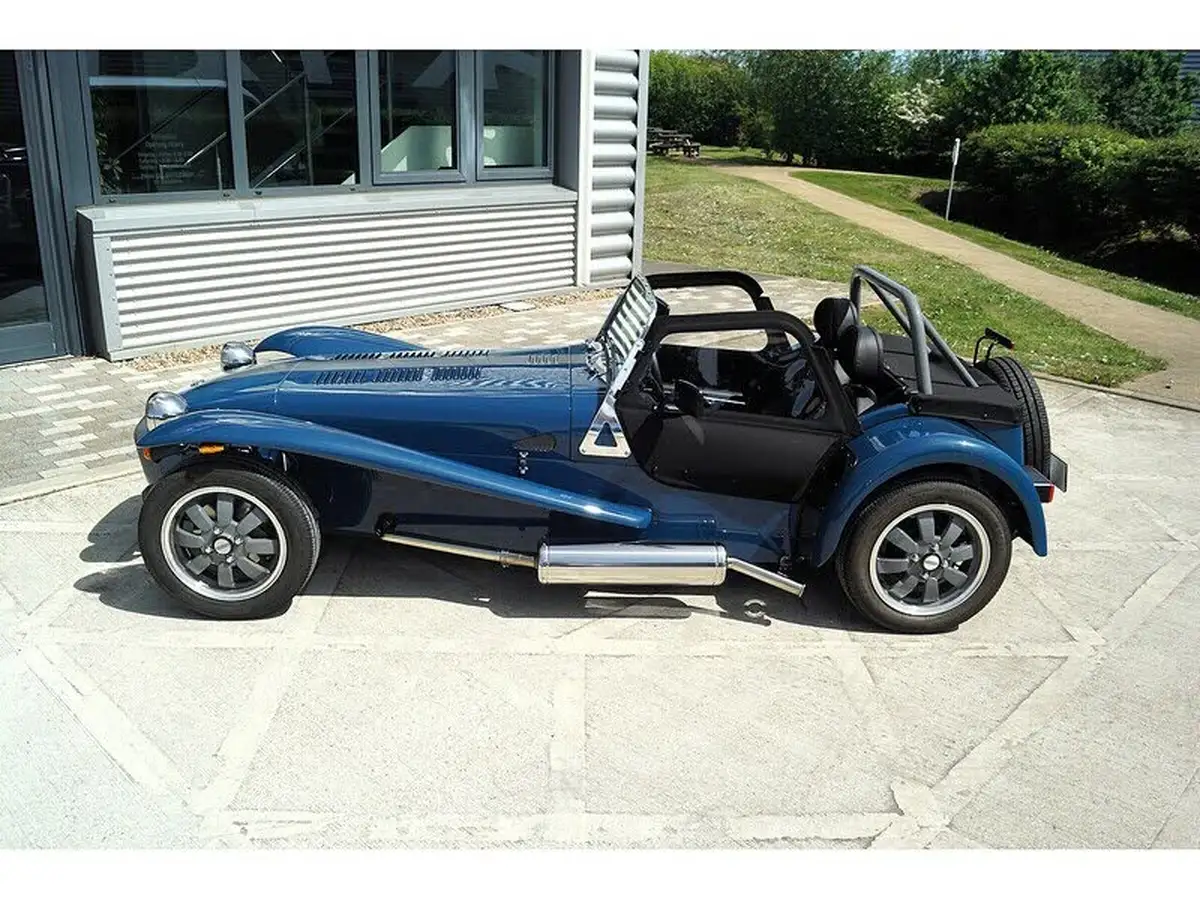 2023-caterham-seven-big-15