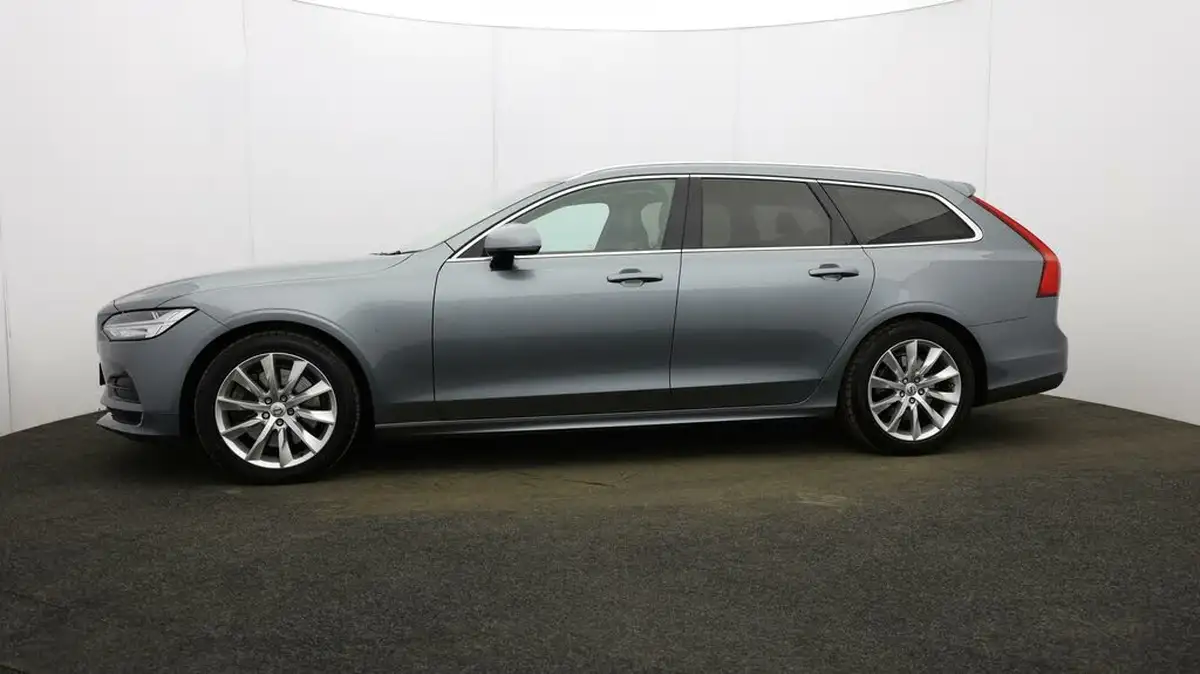 2019-volvo-v90-20-t4-momentum-big-46
