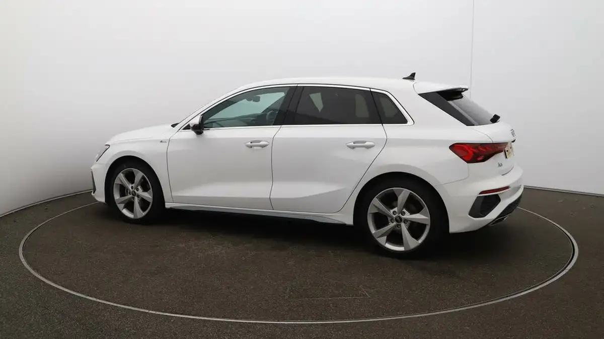 2022-audi-a3-15-35-tfsi-s-line-sportback-5d-big-39