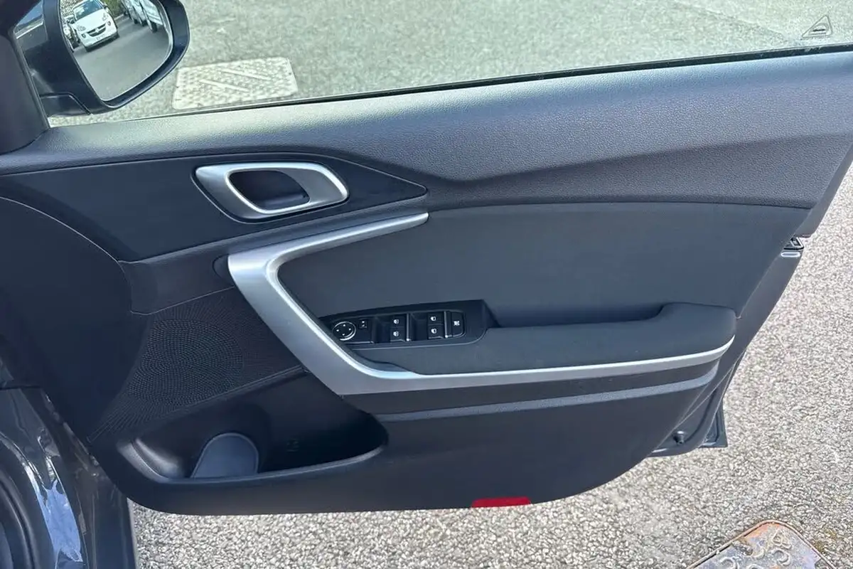 2022-kia-ceed-10-t-gdi-2-sportswagon-big-20