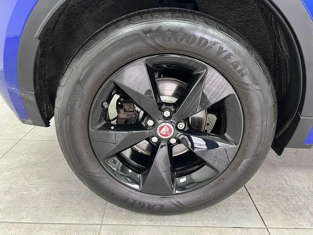 2018-jaguar-e-pace-20-i4d-r-dynamic-s-180ps-awd-auto-big-24