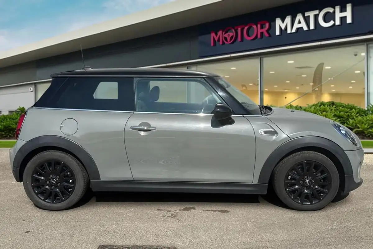 2019-mini-cooper-15-cooper-classic-hatchback-3d-big-2