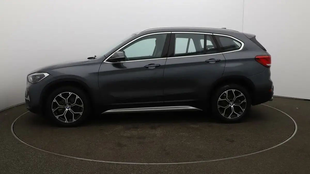 2020-bmw-x1-15-sdrive18i-xline-big-4