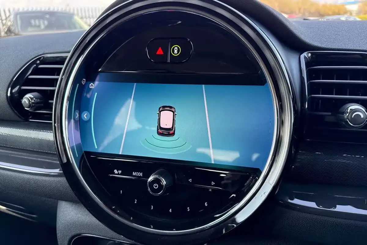 2021-mini-clubman-15-cooper-classic-auto-big-52
