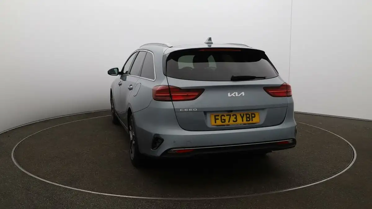 2023-kia-ceed-15-t-gdi-3-158bhp-sportswagon-big-52