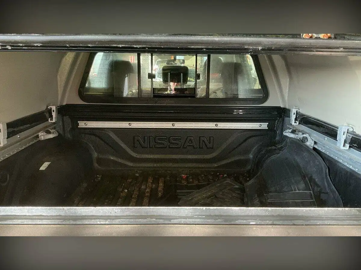 2019-nissan-navara-23dci-acenta-double-big-6