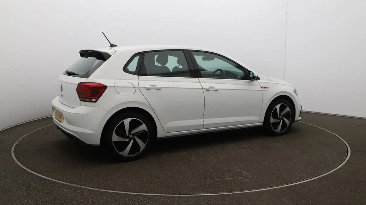 2021-volkswagen-polo-20-tsi-gti-big-44