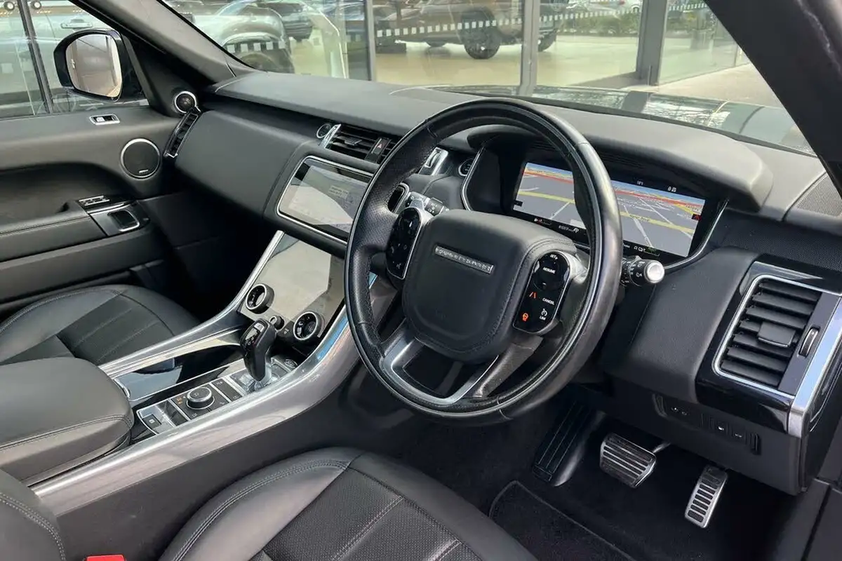 2021-land-rover-range-rover-sport-20-p400e-hse-silver-big-36